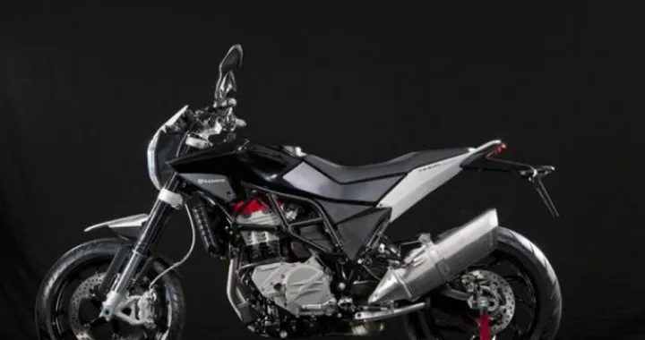 Husqvarna Nuda 900 e Nuda 900R: doppia versione per la nuova naked bicilindrica
