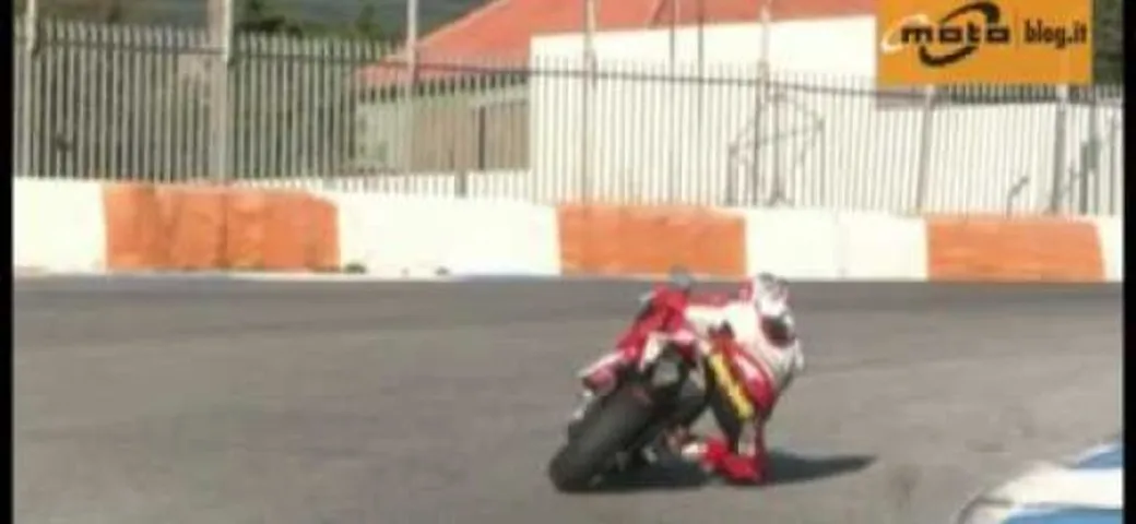Video: Teaser Test sulla Aprilia RSV4 R