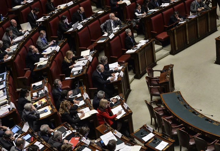 Tassa sulle emissioni: industria contro l'ecotassa, si paga sopra 160 g/Km