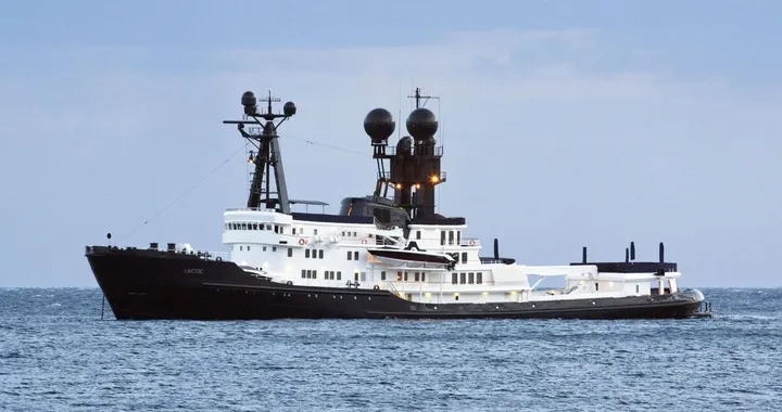 Lo yacht con serbatoi da 1,4 milioni di litri: un pieno può costare oltre un milione