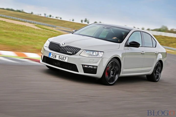 Skoda Octavia RS 230: primo contatto in pista