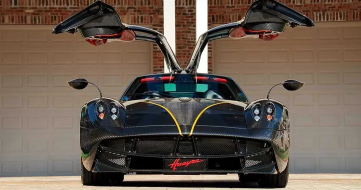 Pagani Huayra all'asta a prezzo altissimo