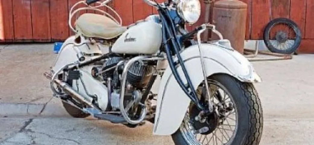 Le moto di Steve McQueen battute all'asta in California