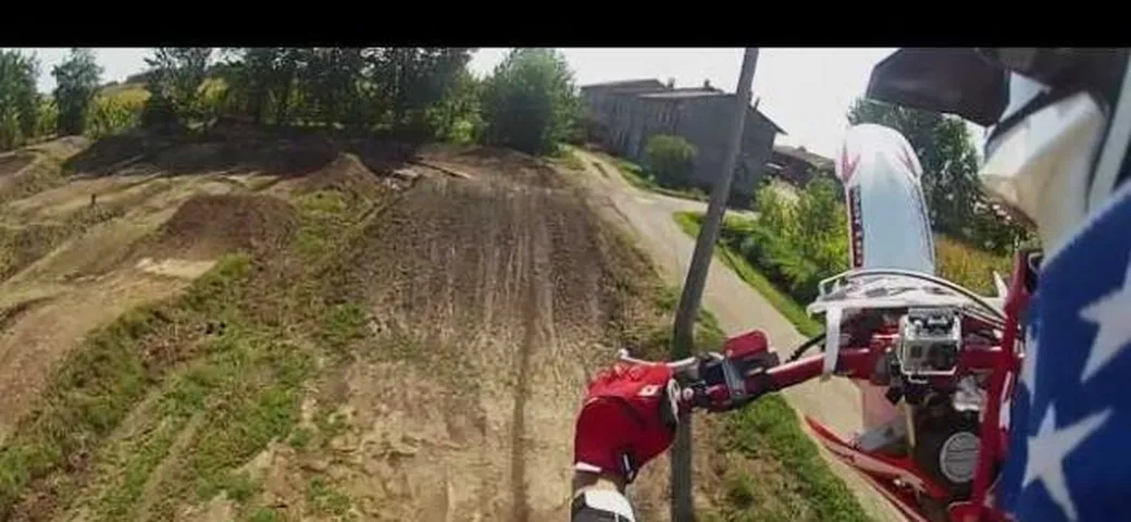 Video: #First il film sulle promesse del fuoristrada