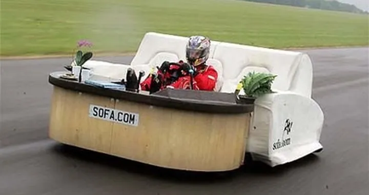 150km/h...su un Divano !