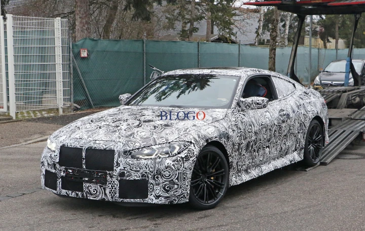 BMW M4 Coupè: le foto spia