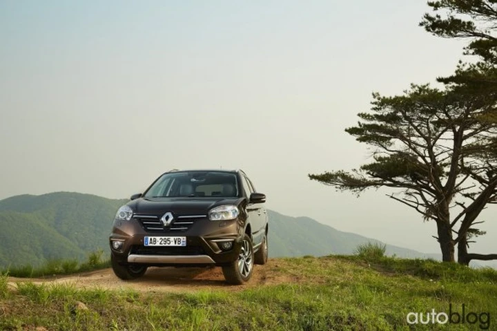Renault Koleos 2014: prezzi in Italia da 30.100 euro