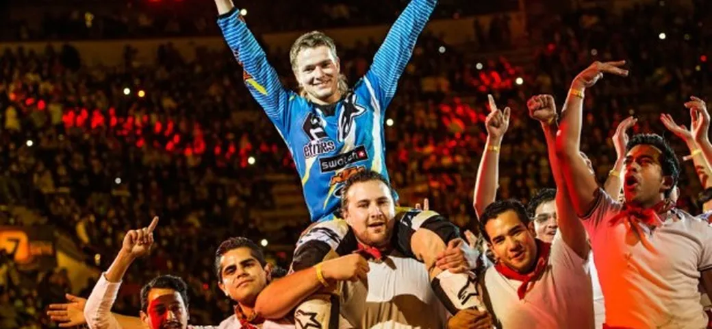 Red Bull X-Fighters 2014: Sherwood in trionfo a Città del Messico [video]