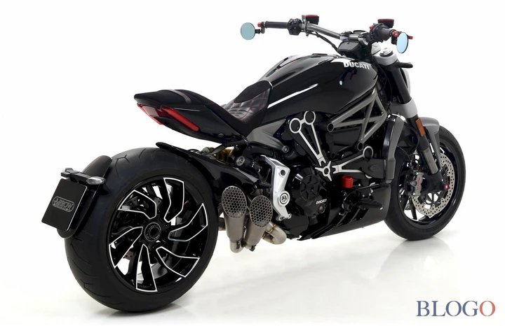 Scarico completo 2:1:2 Arrow per Ducati XDIAVEL