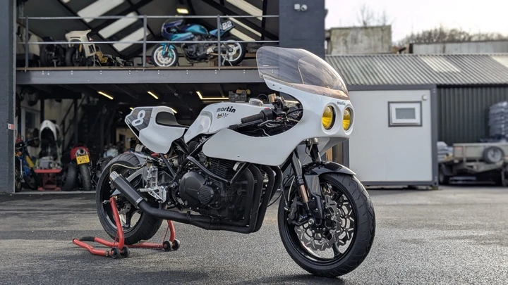 Martin Ghost 8: il restauro della Kawasaki Z1000J