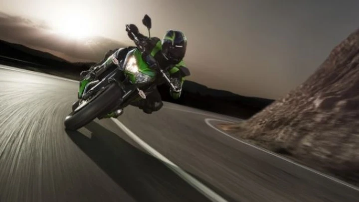 Kawasaki Z800: prima immagine ufficiale, presentazione all'Intermot