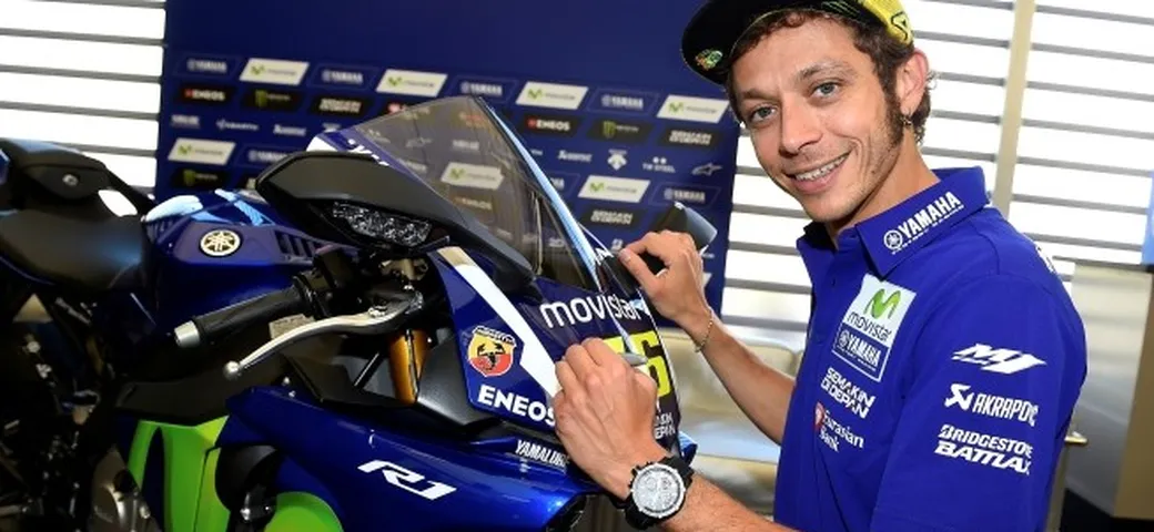 All'asta per beneficenza la Yamaha R1 con livrea MotoGP di Valentino Rossi