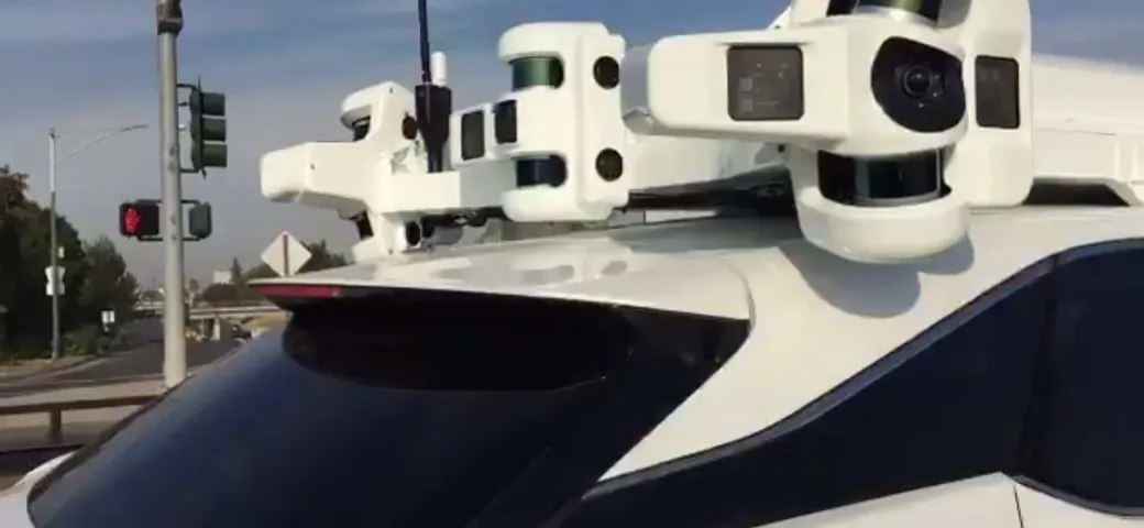 Guida autonoma: primo incidente per una Apple Car