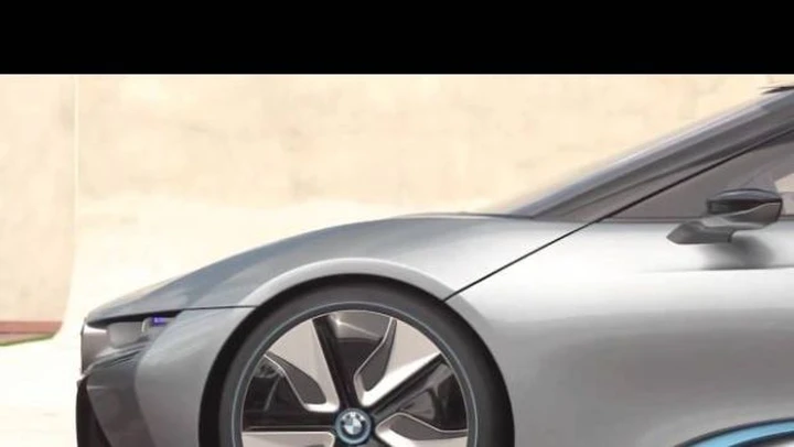 Video: BMW i8 Concept Spyder