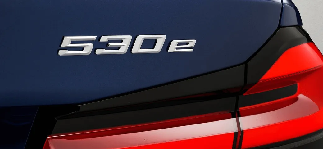 BMW Serie 5: la nuova generazione sarà anche EV