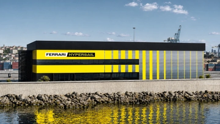 Ferrari Hypersail mette radici a Livorno: nasce l'hub della “barca volante”