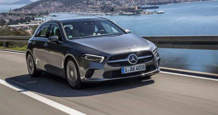 Mercedes Classe A 2018: dinamismo hi-tech, primo contatto.