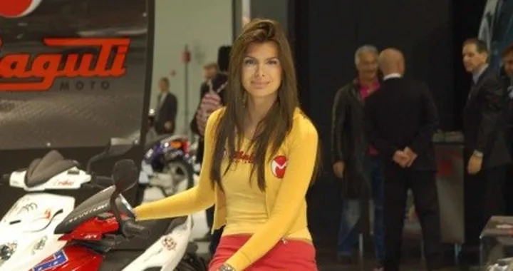 Eicma 2007: le ragazze del salone - 1a parte