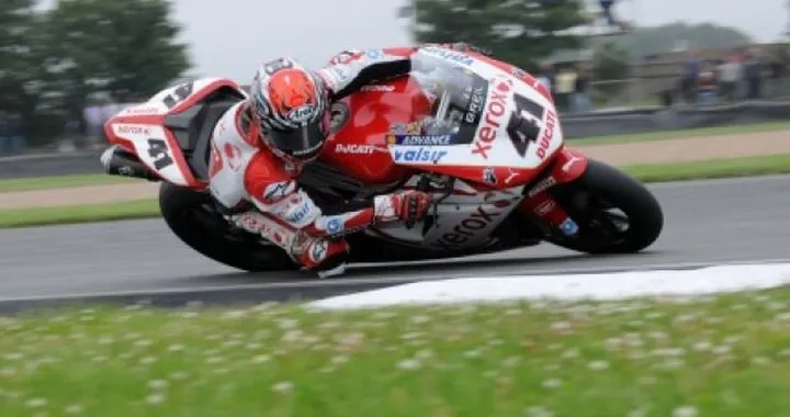 WSBK: La sfortuna non mette in ginocchio la Ducati