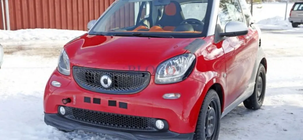 Smart Brabus: foto spia della sportiva