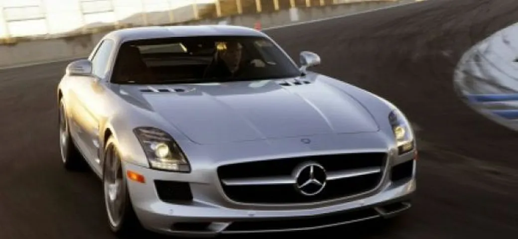 Mercedes: parte la produzione della SLS AMG