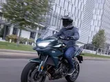 Kawasaki Versys 650 2026: tutte le novità della regina delle crossover medie