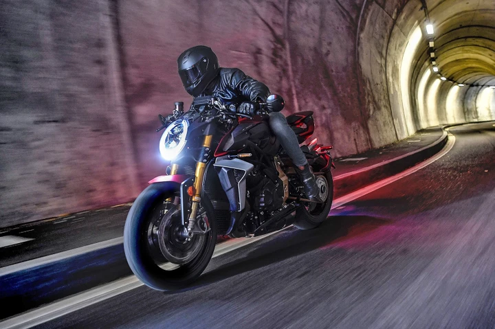 MV Agusta punta su moto premium e di media cilindrata: svelato il piano industriale quinquennale