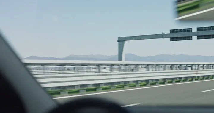 Coyote: spot con Jean Alesi