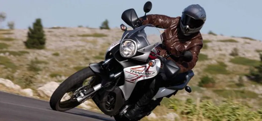 Mercato, classifiche Top 100 di Aprile. Vola la BMW R 1200 GS, in crescita la XL700V Transalp