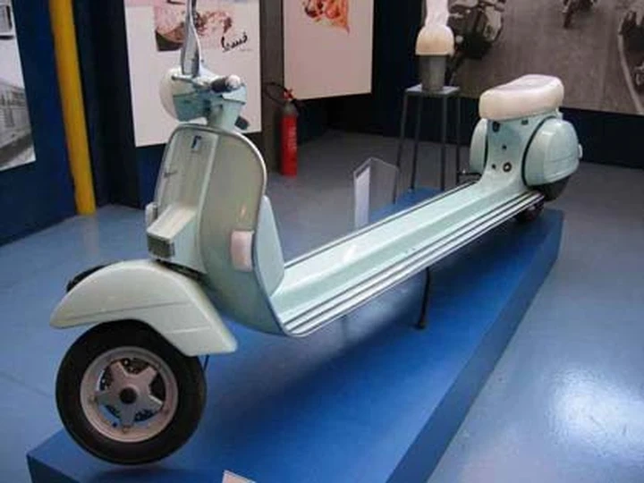 Vespa PX Maxi
