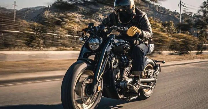 Stile Bobber e sicurezza moderna: alla scoperta della Napoleon 500