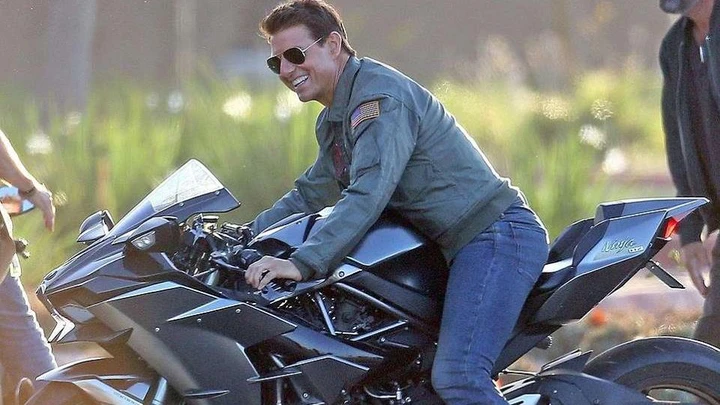 Top Gun 2: Tom Cruise sarà in sella a una Kawasaki Ninja H2 [Gallery]
