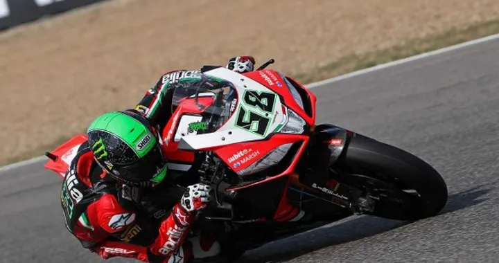 SBK Jerez 2013: uno strepitoso Laverty conquista la Superpole, Sykes 2° davanti a uno scatenato Giugliano