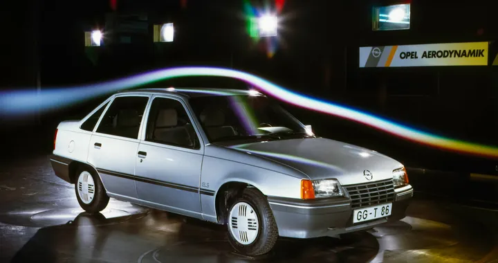 Opel Kadett E: 40 anni per una regina dell'aerodinamica