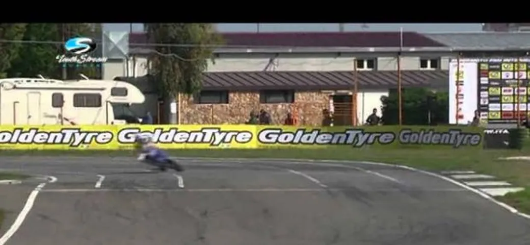 Video: online le gare della stagione Supermoto 2012