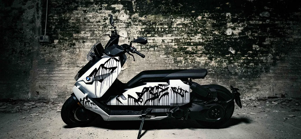 BMW CE 04, l'urban camouflage di Flycat