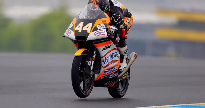 Moto3, Canet “brucia” gli italiani e si riprende la testa del Mondiale