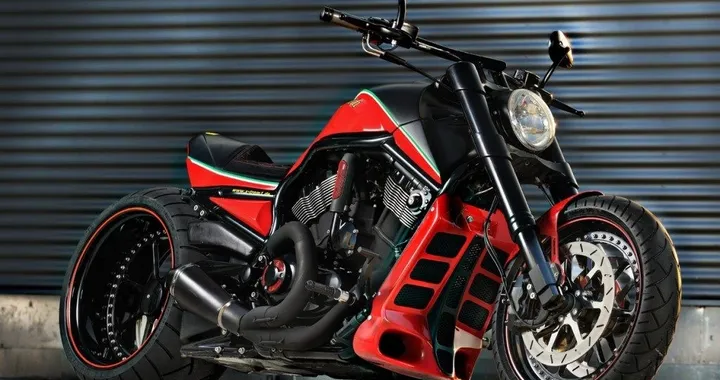 Harley-Davidson Night Rod "625 Scaglietti" by X-Trem
