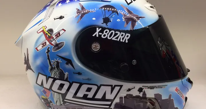 Marco Melandri: un casco speciale per Laguna Seca