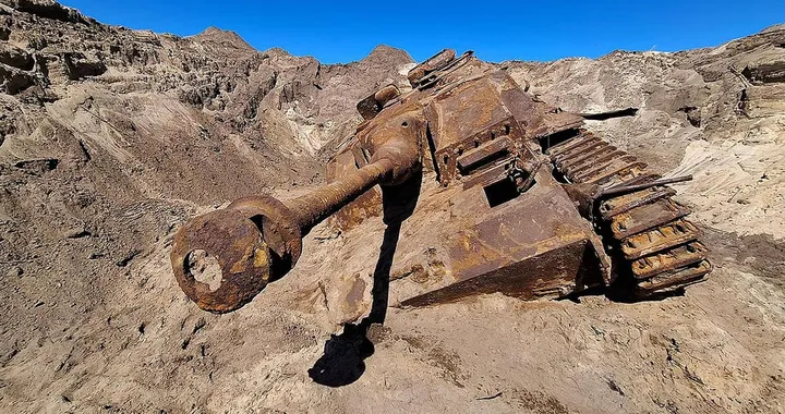 Uno StuG III emerge dalla sabbia dopo oltre 80 anni: il recupero sorprende gli esperti