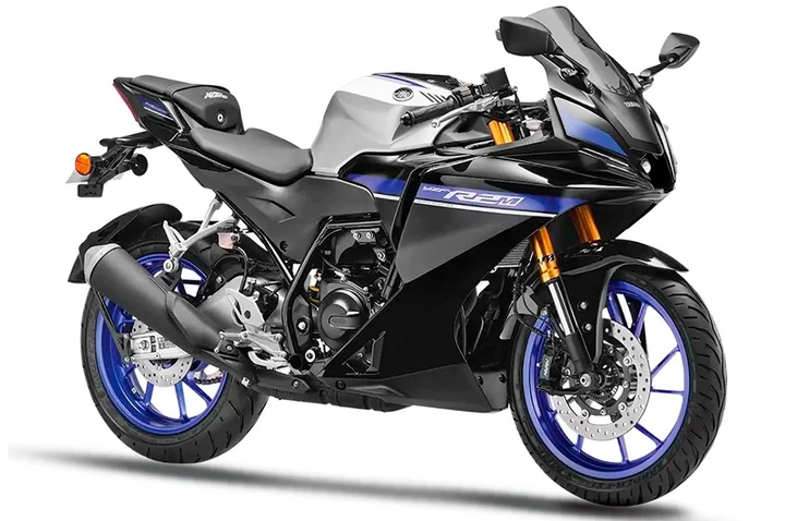 Nuova Yamaha R2: 204 cc, 26,5 CV e tecnologia da moto grande