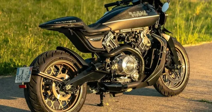 Brough Superior Dagger S: la naked da oltre 70.000 euro diventa ancora più sportiva