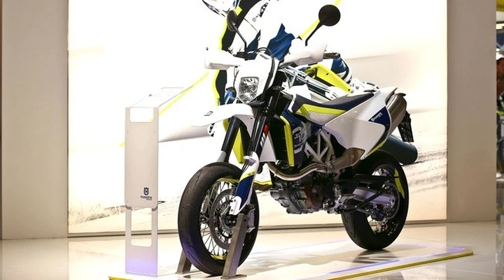 Husqvarna 701 Supermoto 2016