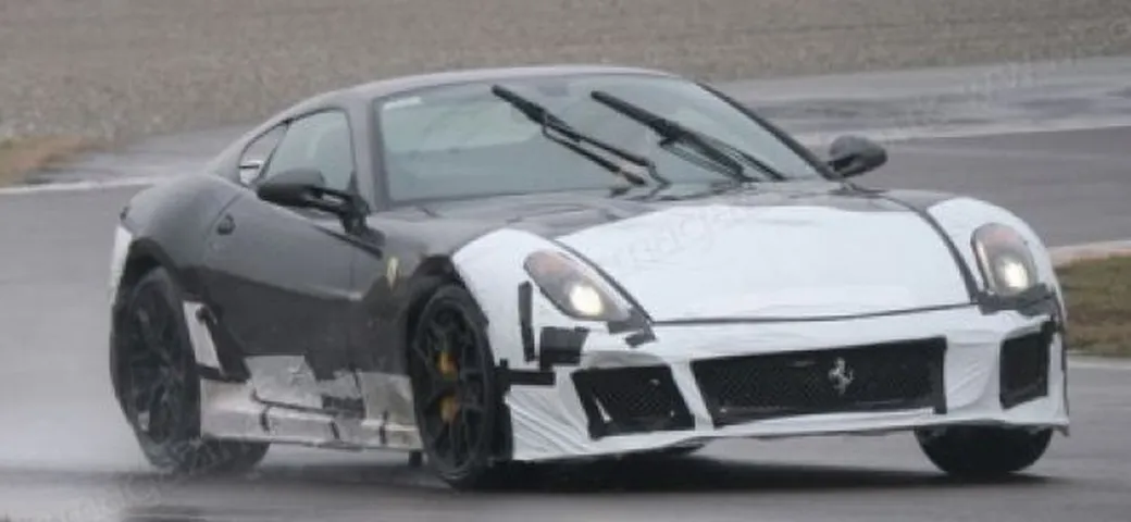 Ferrari 599 GTO: nuove foto spia