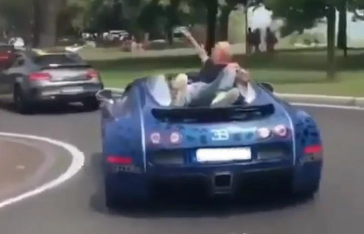 Bugatti Veyron: cameraman sul cofano motore [Video]
