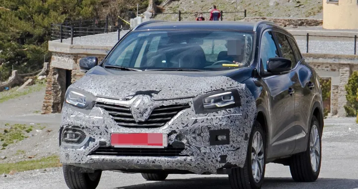 Renault Kadjar: foto spia della versione restyling