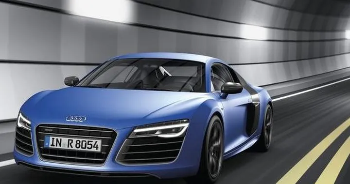 Audi R8: la precisione fatta a mano