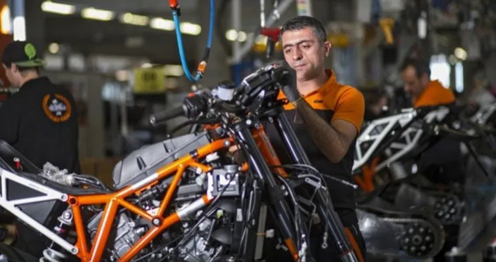 Acciaio e dazi: l’industria motociclistica europea sfida la crisi transatlantica