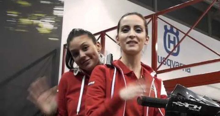 Motodays - Fiera di Roma 2012 - Ragazze Stand Husqvarna