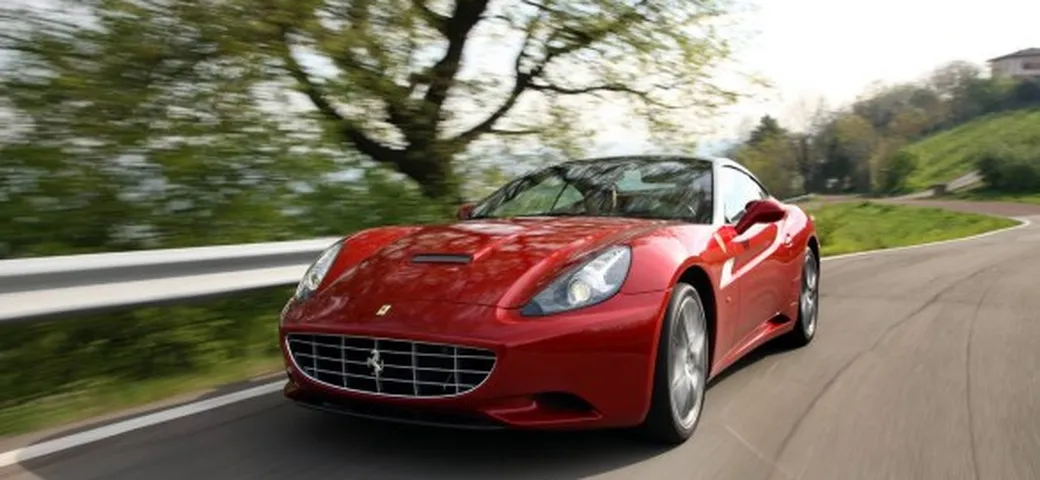 Nuova Ferrari California: avrà un motore V8 biturbo?
